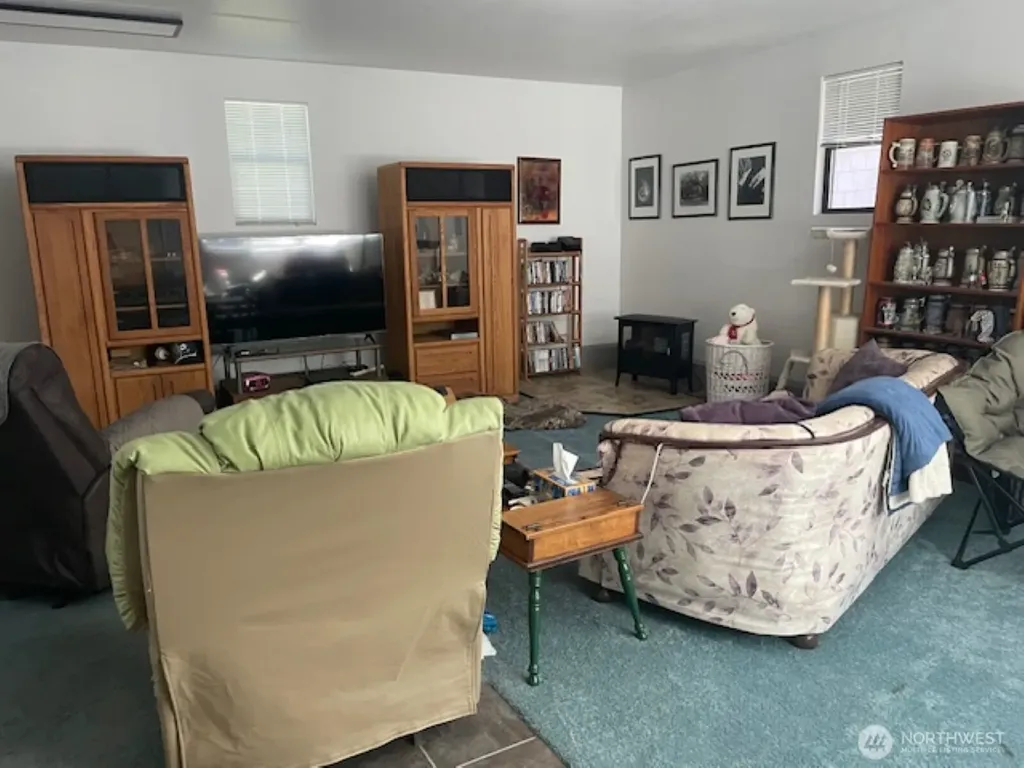 2404 Bay Avenue Ocean Park WA 98640