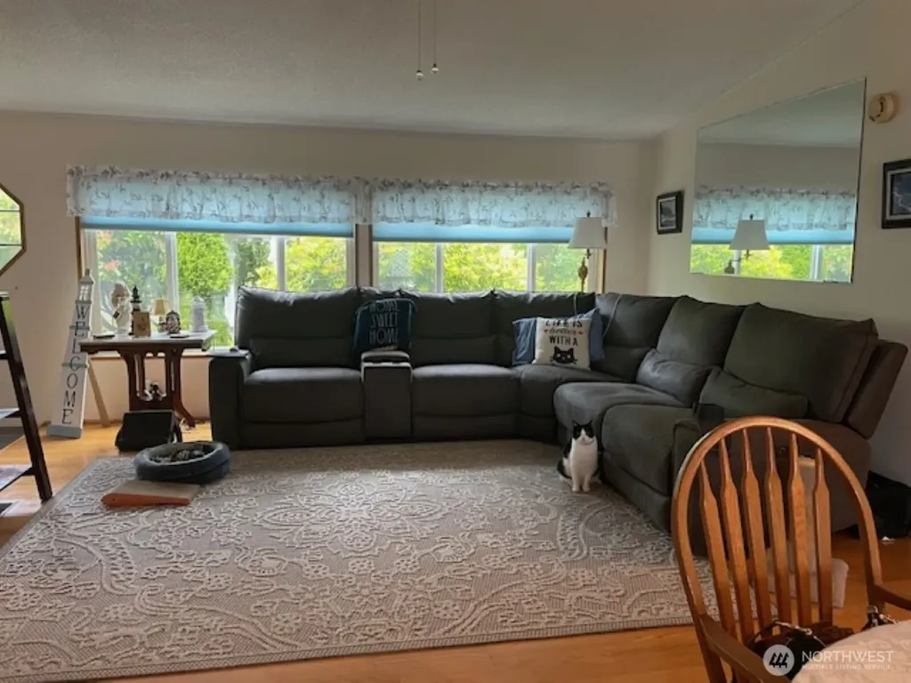 2404 Bay Avenue Ocean Park WA 98640