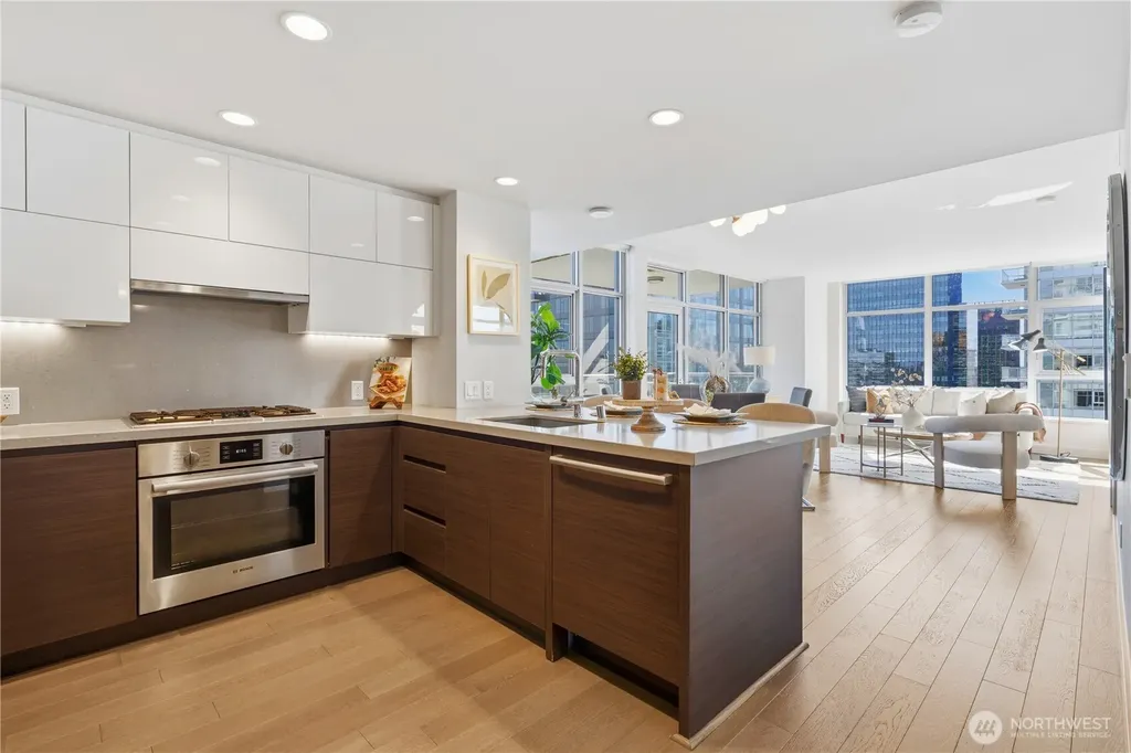 583 Battery Street Seattle WA 98121