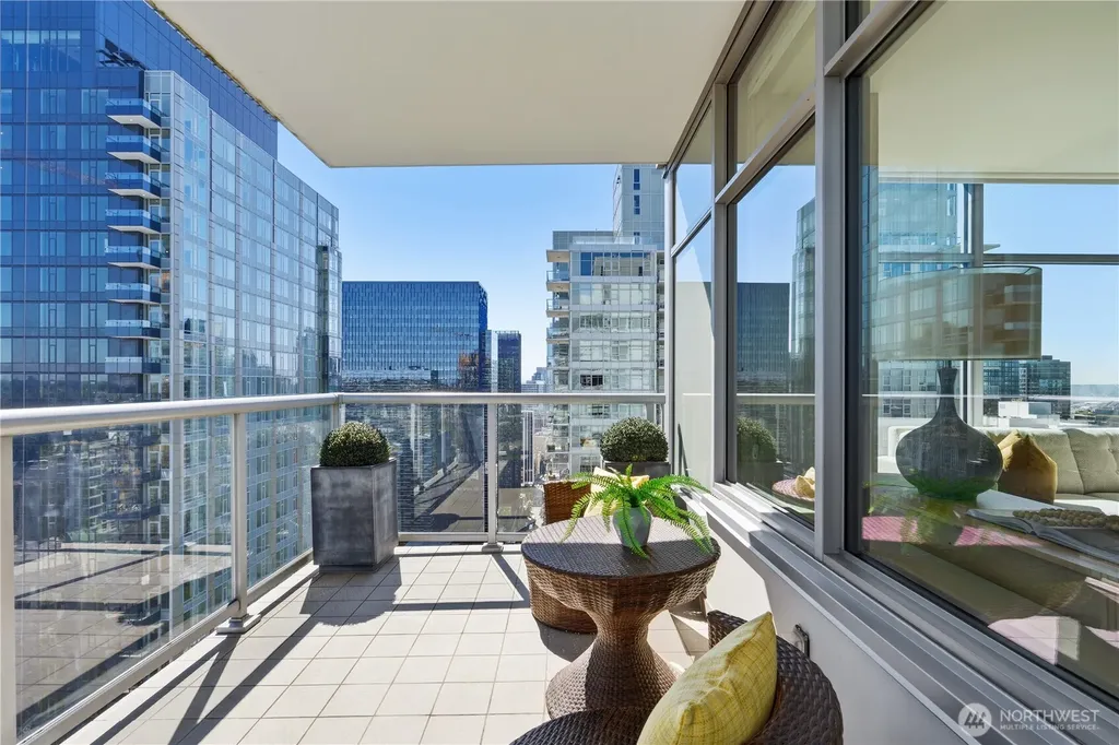 583 Battery Street Seattle WA 98121