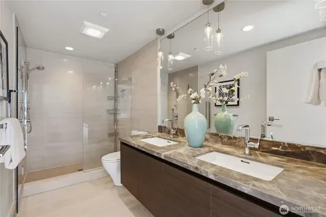 583 Battery Street Seattle WA 98121