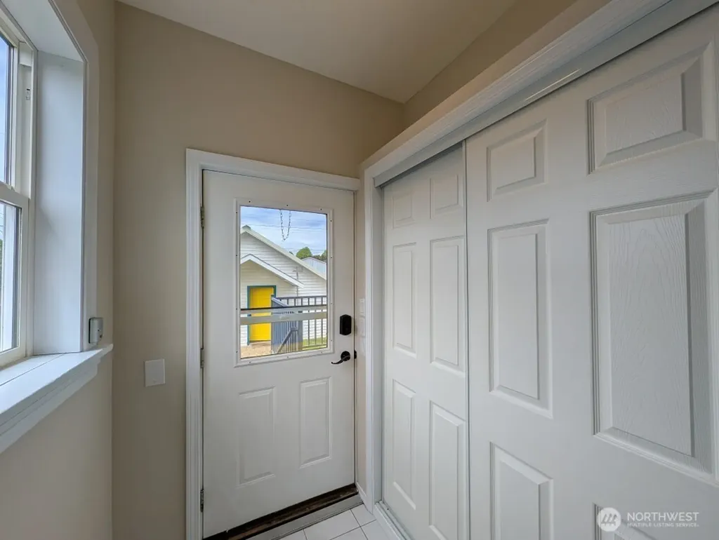 1022 Oakes Avenue Everett WA 98201