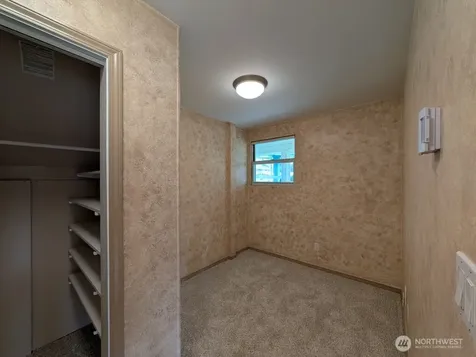 1022 Oakes Avenue Everett WA 98201