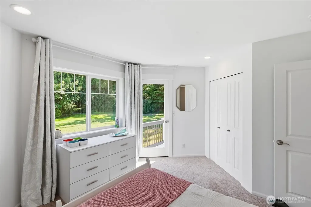 108 N Livingston Bay Road Camano Island WA 98282