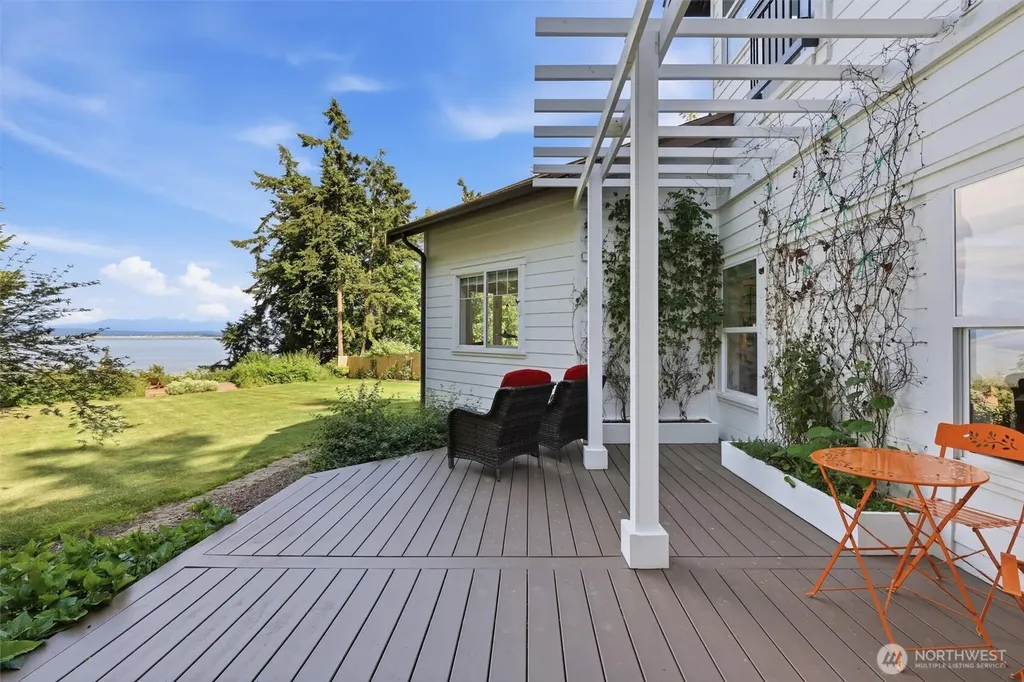 108 N Livingston Bay Road Camano Island WA 98282