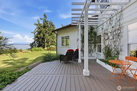 108 N Livingston Bay Road Camano Island WA 98282