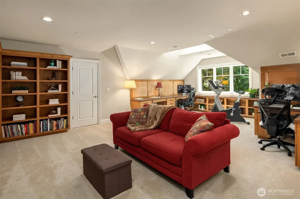 13266 NE 47th Street Bellevue WA 98005