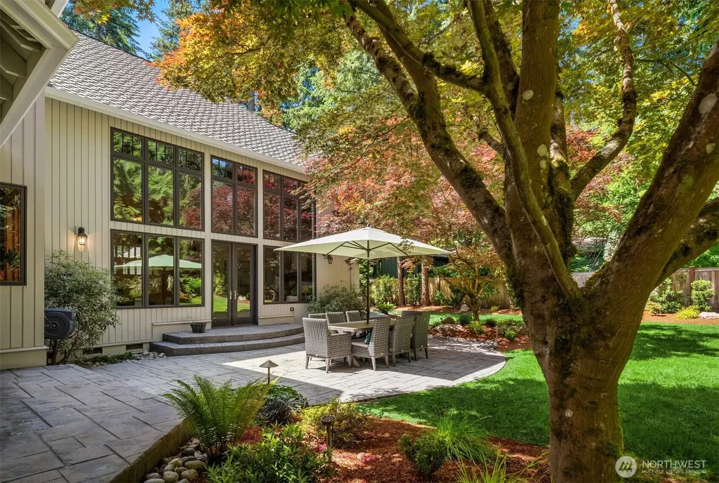 13266 NE 47th Street Bellevue WA 98005