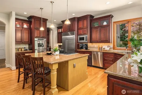 13266 NE 47th Street Bellevue WA 98005