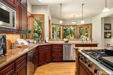 13266 NE 47th Street Bellevue WA 98005