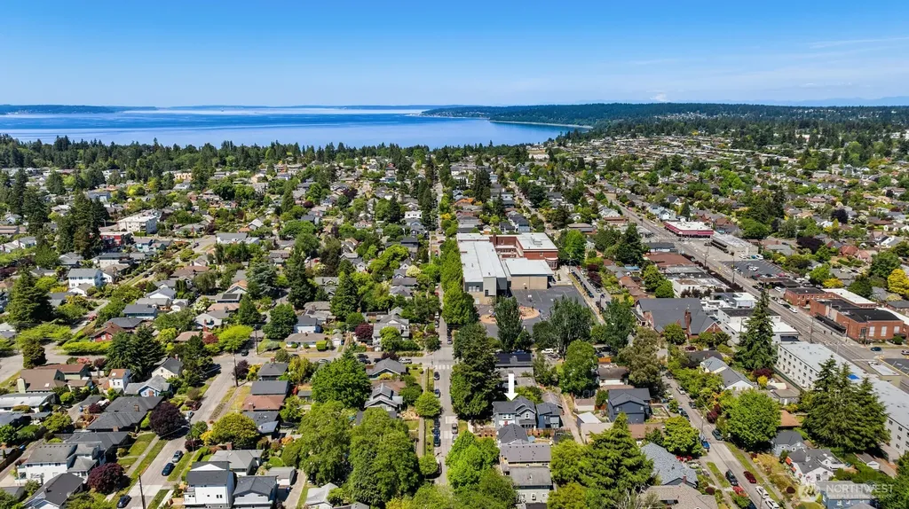 7546 26th Avenue NW Seattle WA 98117