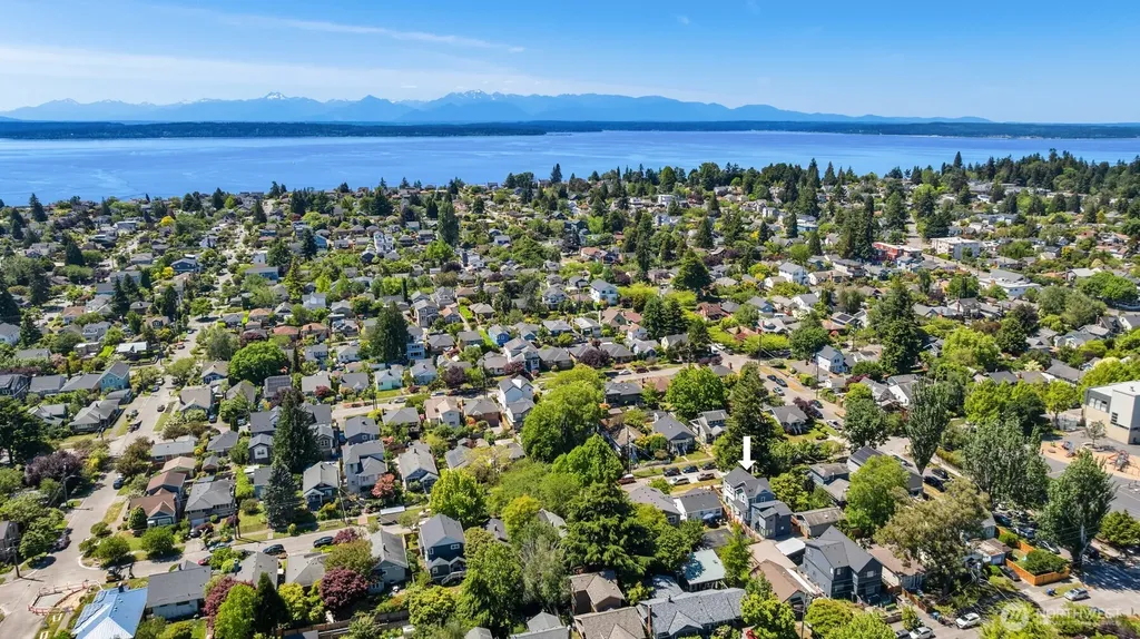 7546 26th Avenue NW Seattle WA 98117