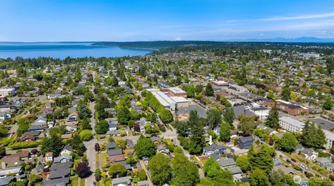 7546 26th Avenue NW Seattle WA 98117