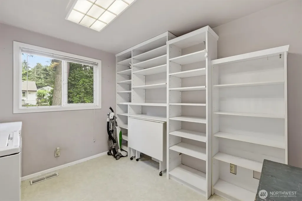824 S 146th Street Burien WA 98168
