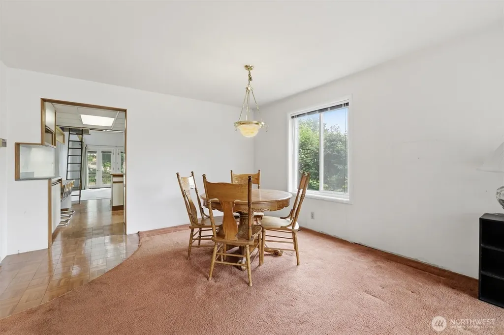 824 S 146th Street Burien WA 98168