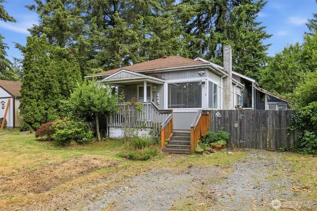 824 S 146th Street Burien WA 98168