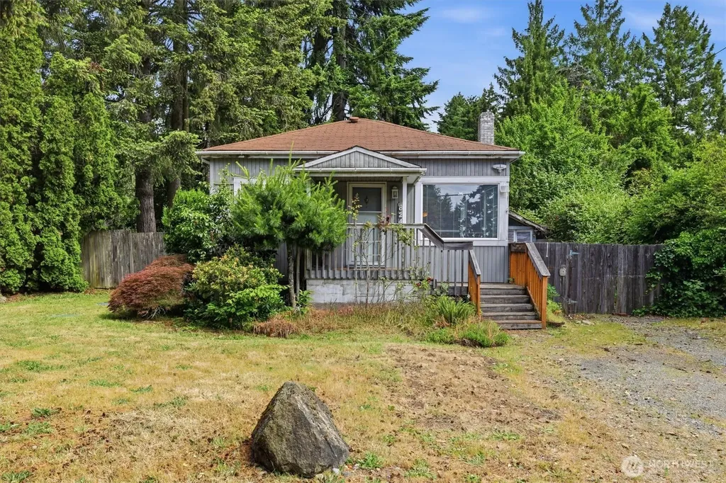 824 S 146th Street Burien WA 98168