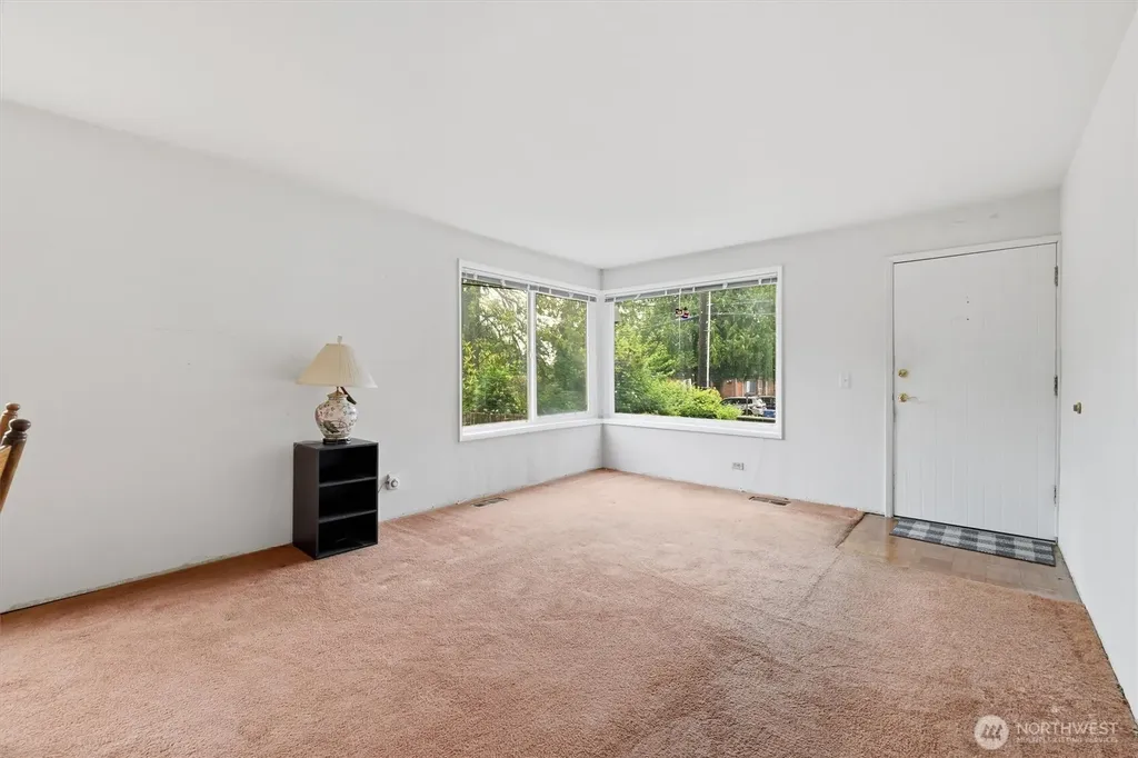 824 S 146th Street Burien WA 98168