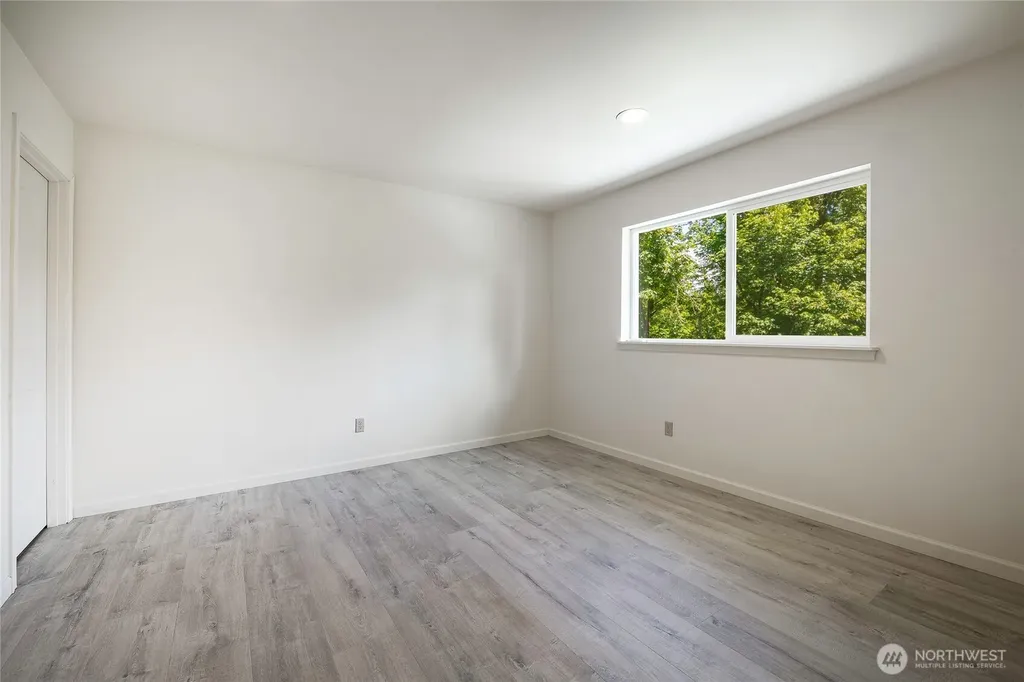 9626 W 34th Crest Blaine WA 98230