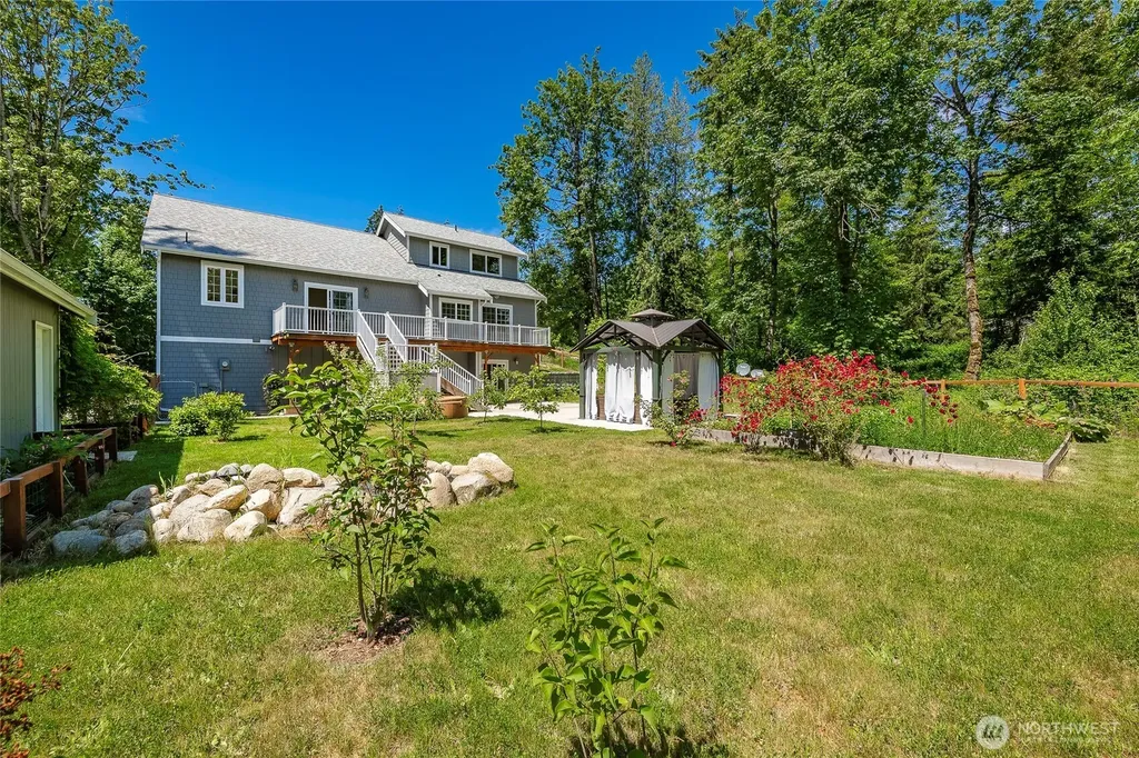 9626 W 34th Crest Blaine WA 98230