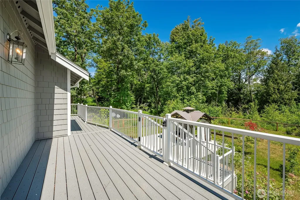 9626 W 34th Crest Blaine WA 98230