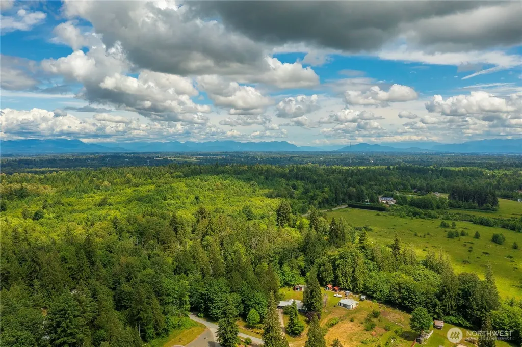 9626 W 34th Crest Blaine WA 98230