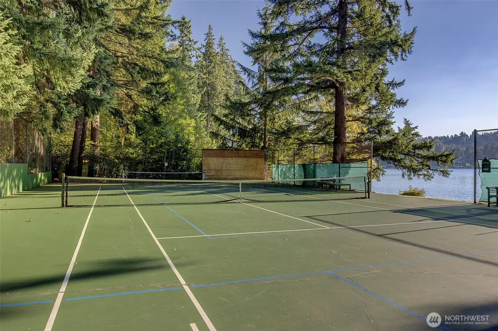 2720 105th Avenue SE Beaux Arts WA 98004