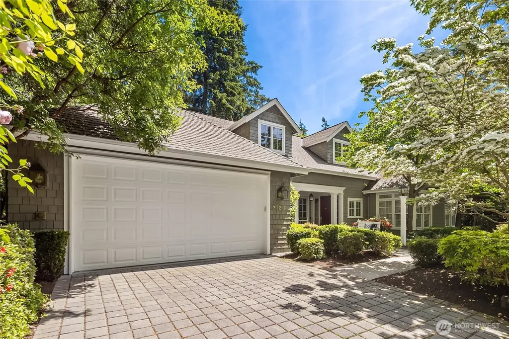 2720 105th Avenue SE Beaux Arts WA 98004
