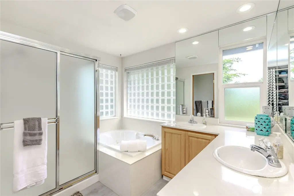 13617 SE 197th Place Renton WA 98058