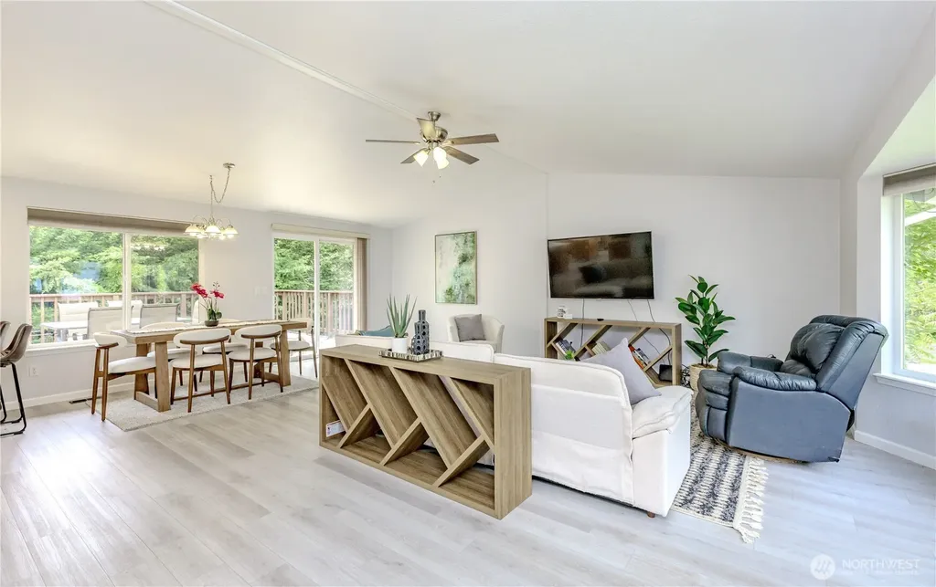 13617 SE 197th Place Renton WA 98058