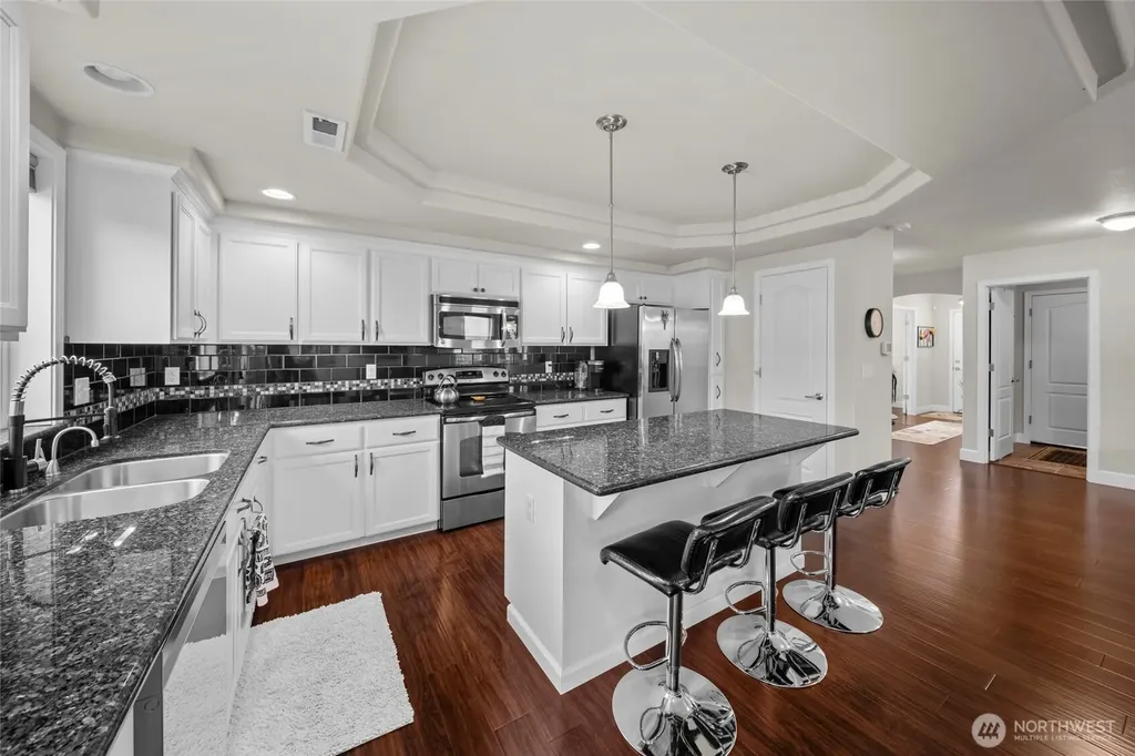 5906 Alaska Court Tacoma WA 98408