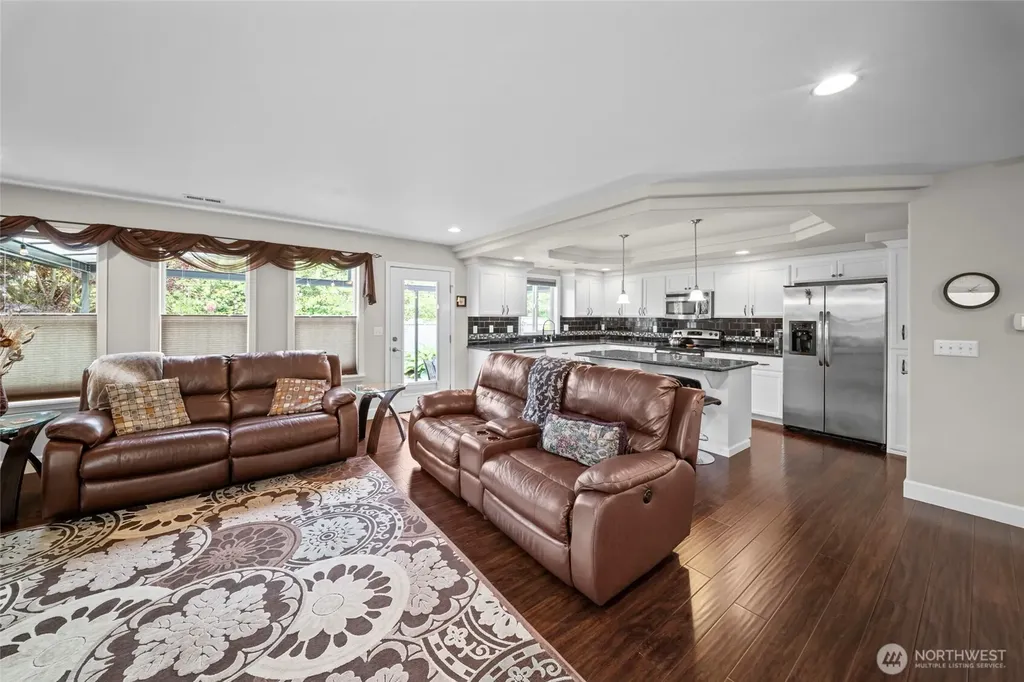 5906 Alaska Court Tacoma WA 98408