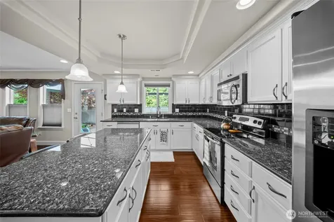 5906 Alaska Court Tacoma WA 98408