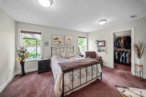 5906 Alaska Court Tacoma WA 98408