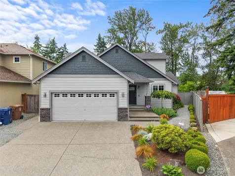 5906 Alaska Court Tacoma WA 98408
