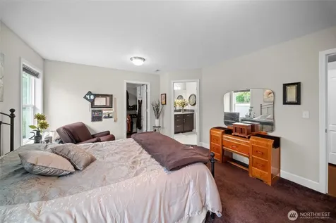 5906 Alaska Court Tacoma WA 98408