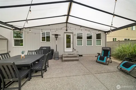 5906 Alaska Court Tacoma WA 98408