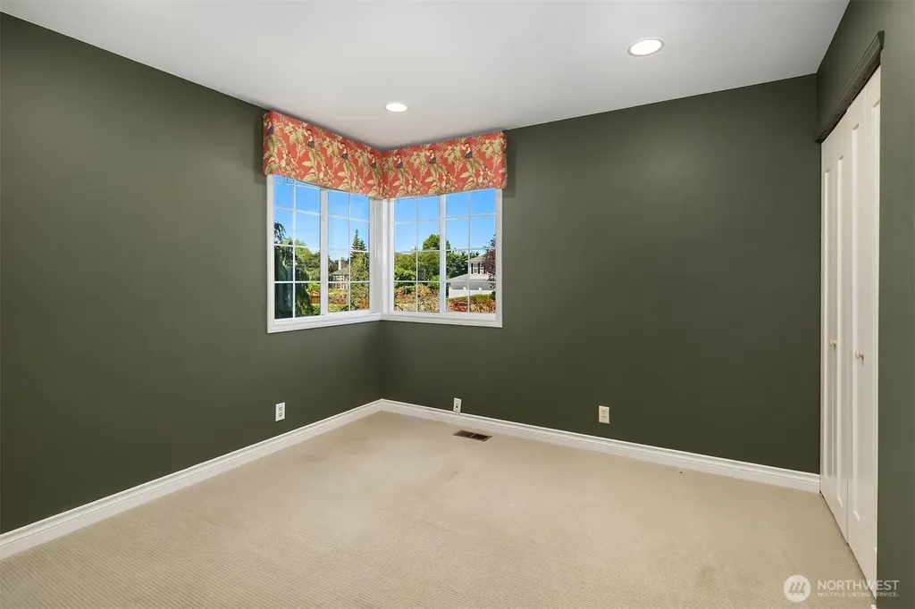 13431 42nd Avenue W Mukilteo WA 98275