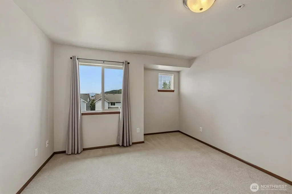 527 Neff Circle Burlington WA 98233