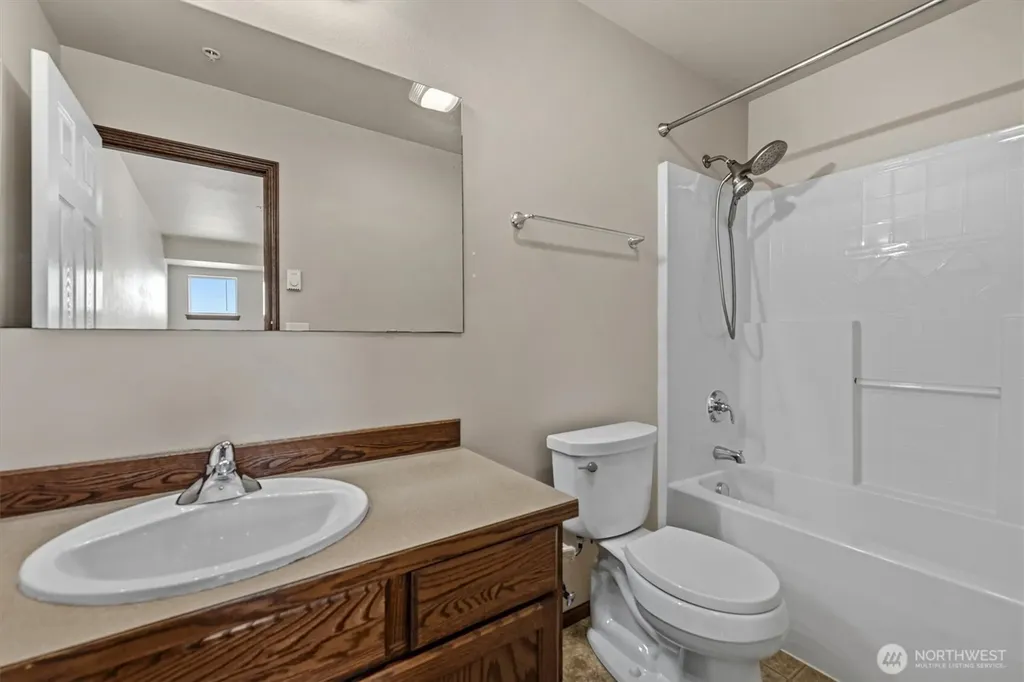 527 Neff Circle Burlington WA 98233