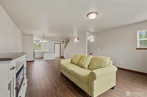 527 Neff Circle Burlington WA 98233