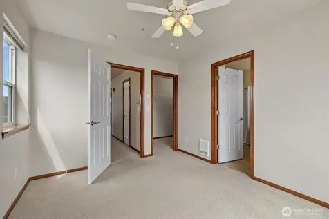 527 Neff Circle Burlington WA 98233
