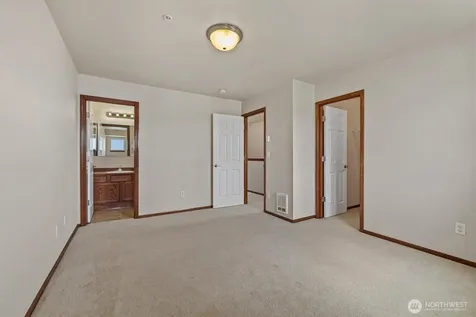 527 Neff Circle Burlington WA 98233