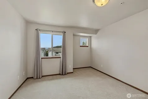 527 Neff Circle Burlington WA 98233