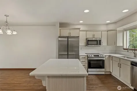 527 Neff Circle Burlington WA 98233