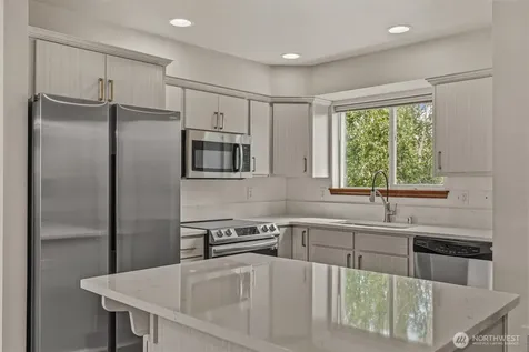 527 Neff Circle Burlington WA 98233
