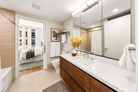 121 Stewart Street Seattle WA 98101