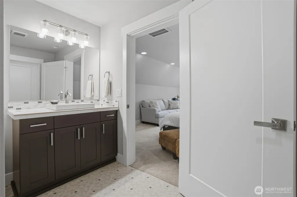9431 Ancich Court Gig Harbor WA 98332