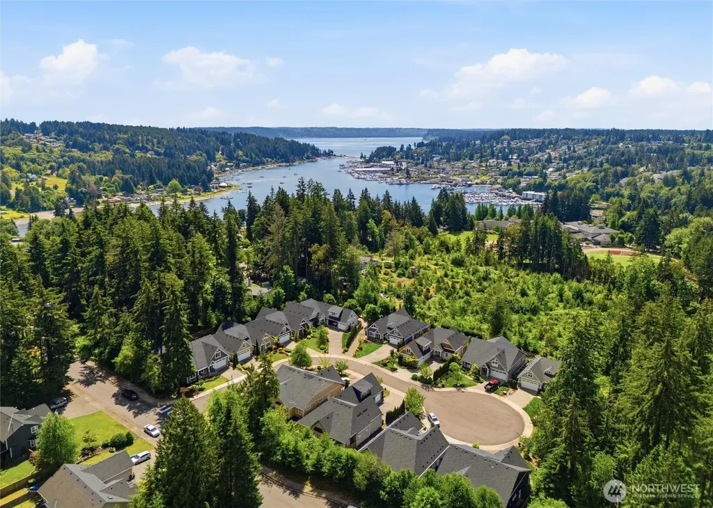 9431 Ancich Court Gig Harbor WA 98332