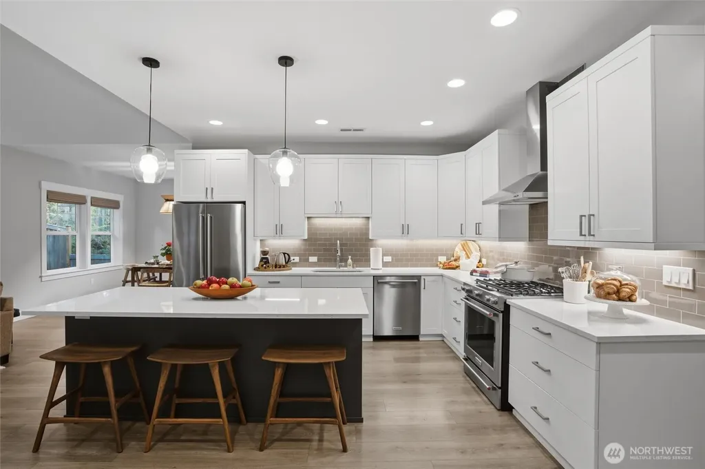 9431 Ancich Court Gig Harbor WA 98332